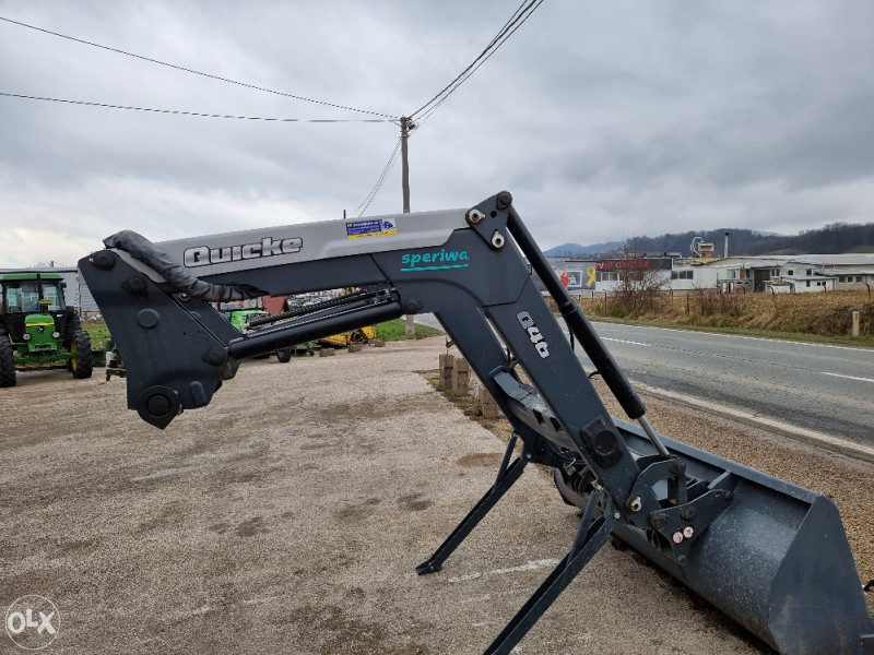 priključak za traktor utovarivač